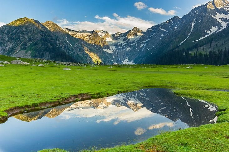 Camping among mountains