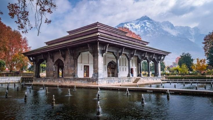 Shalimar Bagh - Countryside Kashmir